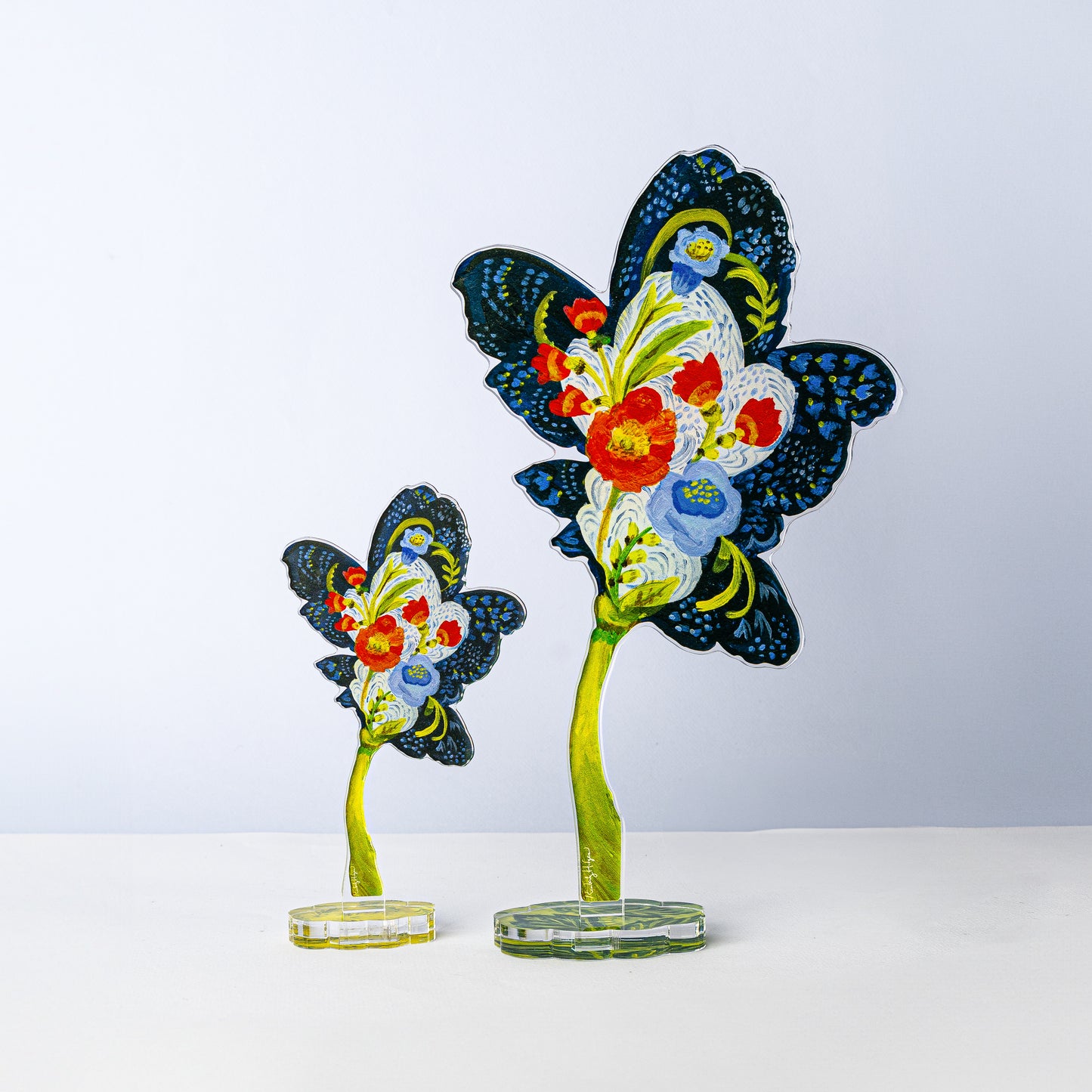 Navy Fleur | 0.25in. Acrylic Floral